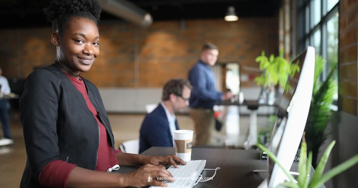 Desk Vacuum Guide - Vacuum Cleaner Guide